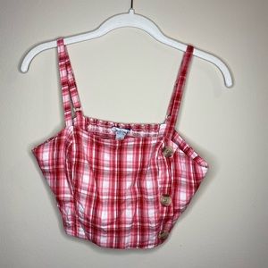 womens red cropped tank!